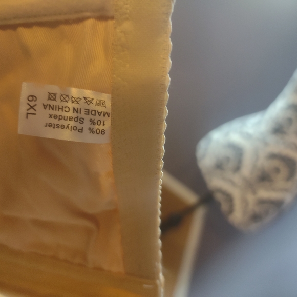 Beige Waist Trainer - Picture 5 of 5